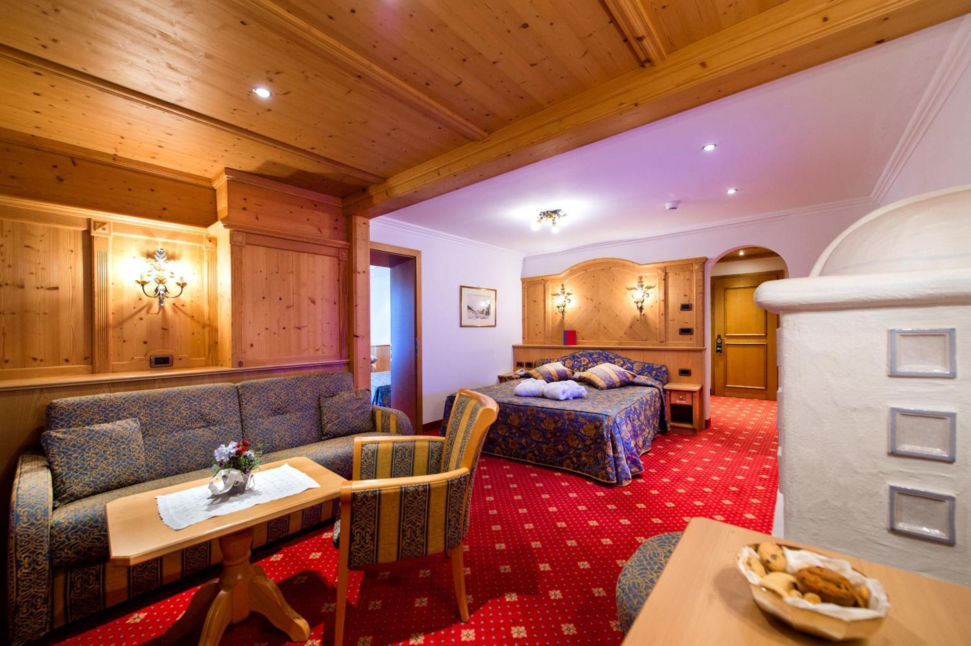 Alpen Hotel Corona Vigo di Fassa Bilik gambar